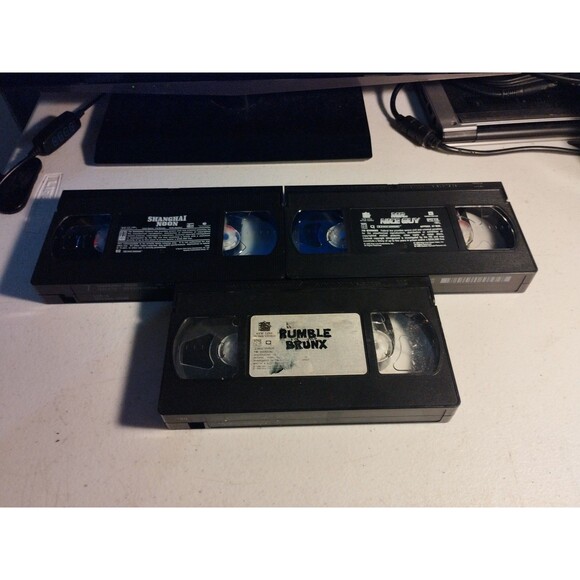 Jackie Chan VHS Lot of 3 - Shanghai Noon, Mr. Nice Guy, Rumble in the Bronx - Picture 6 of 6